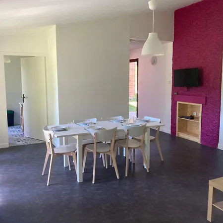 Joli Fushia Au Bord Du *