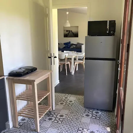 Joli Fushia Au Bord Du *